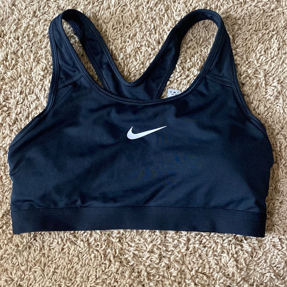 nike black sports bra
